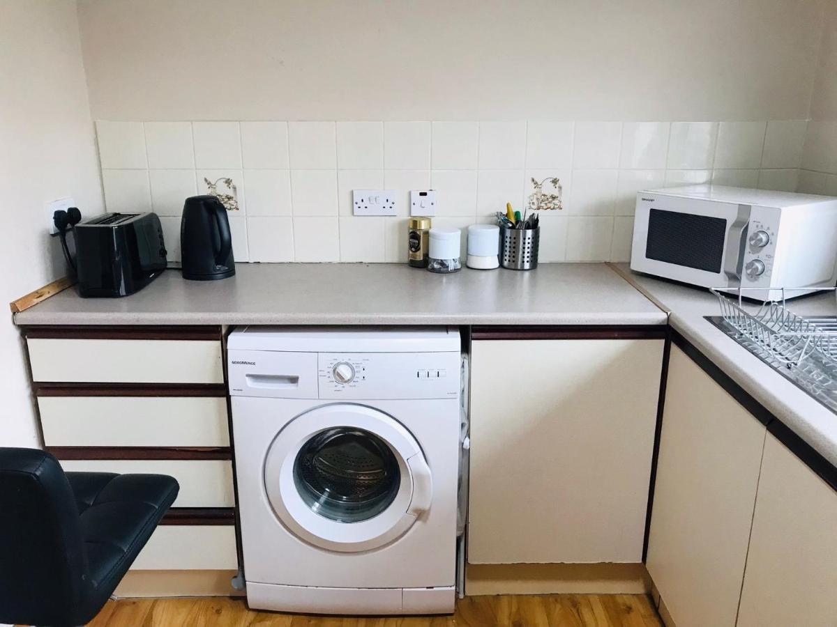 Apartment Lovely 3 Bedroom In *
