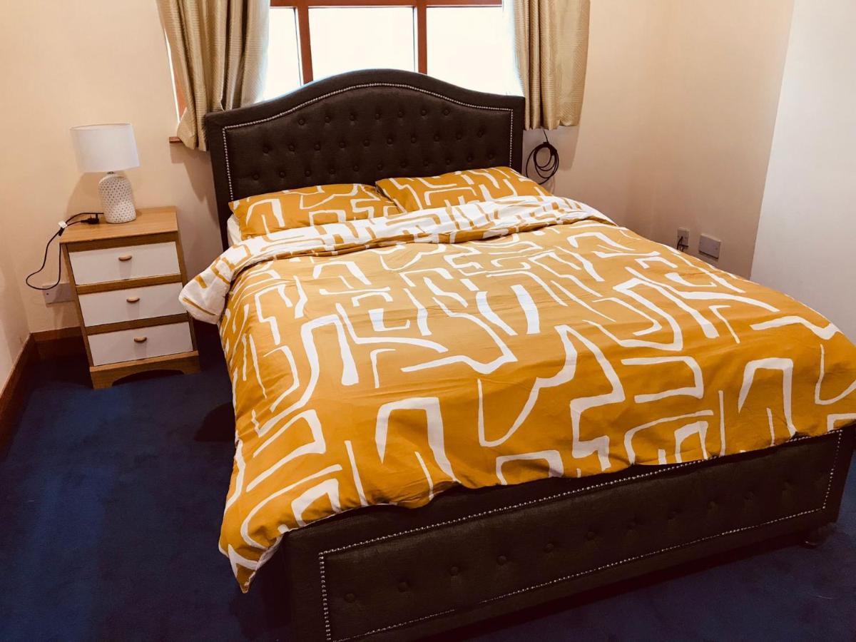 Apartment Lovely 3 Bedroom In